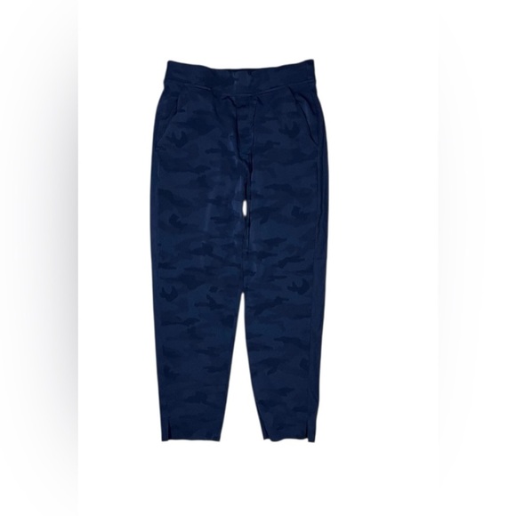 Athleta Brooklyn Blue Camo Jogger Pant - Picture 2 of 14